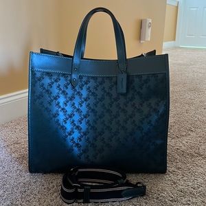 EUC COACH Field Tote 40 With Horse And Carriage